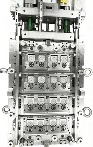 Moulage par injection de bouchons rabattables à fermeture dans le moule (IMC) pour l'emballage